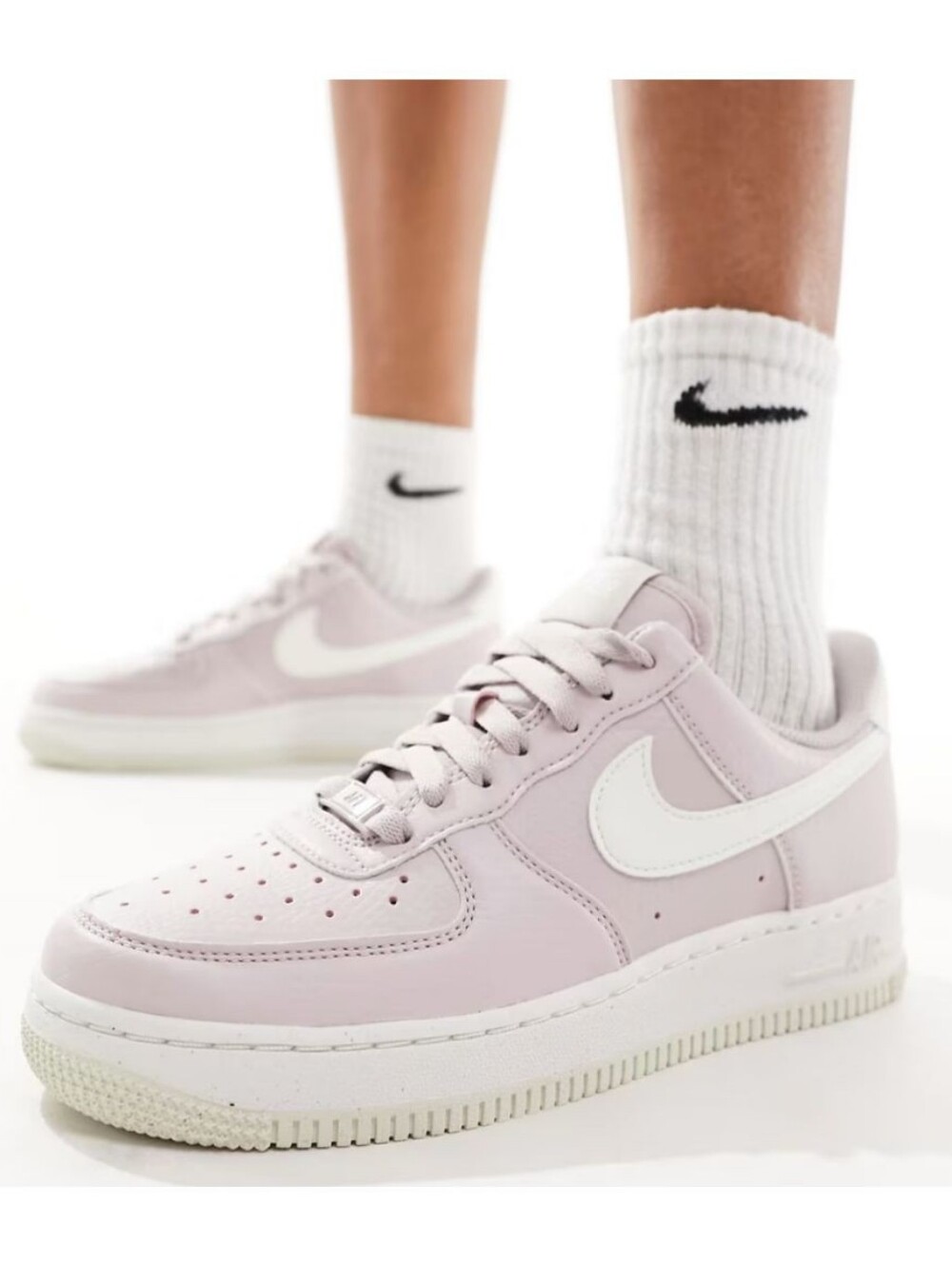 Nike Air Force 1 Low-Top Sneakers in Purple